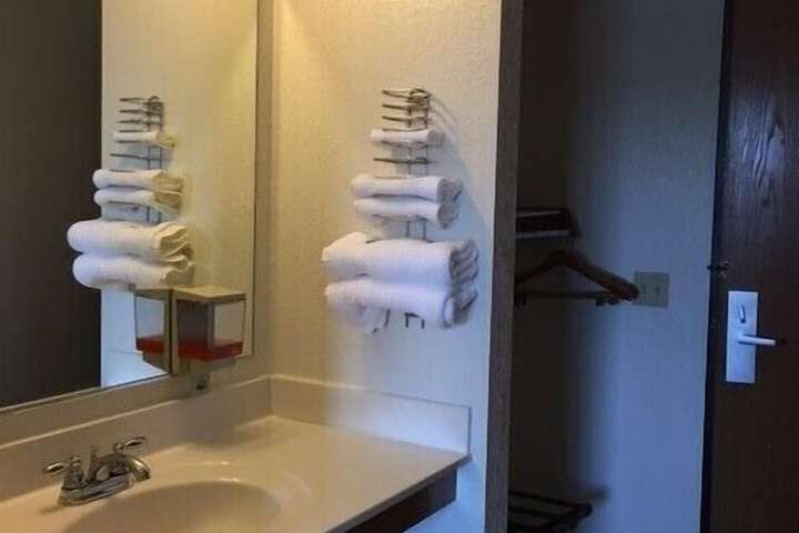 Room 20 of 36