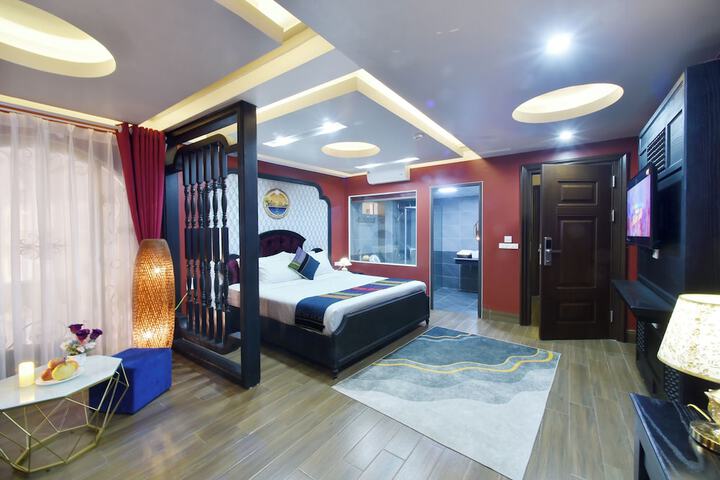 Room 31 of 64