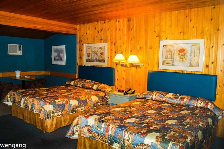 Room 3 of 51