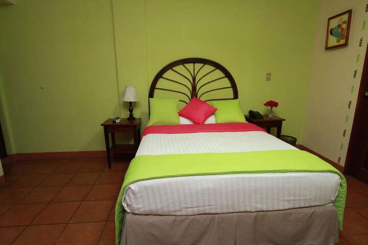 Room 13 of 41