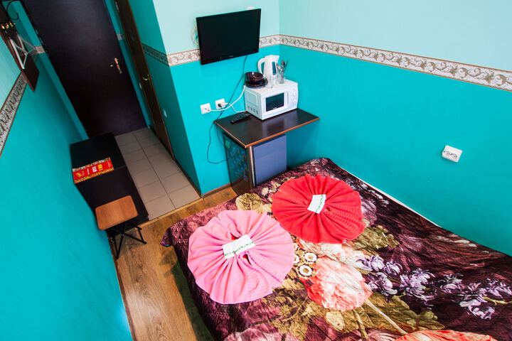 Room 10 of 22