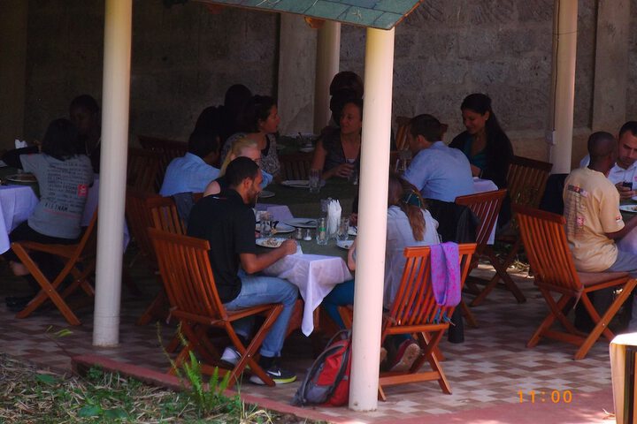 Dining 32 of 57