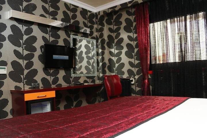Room 15 of 18