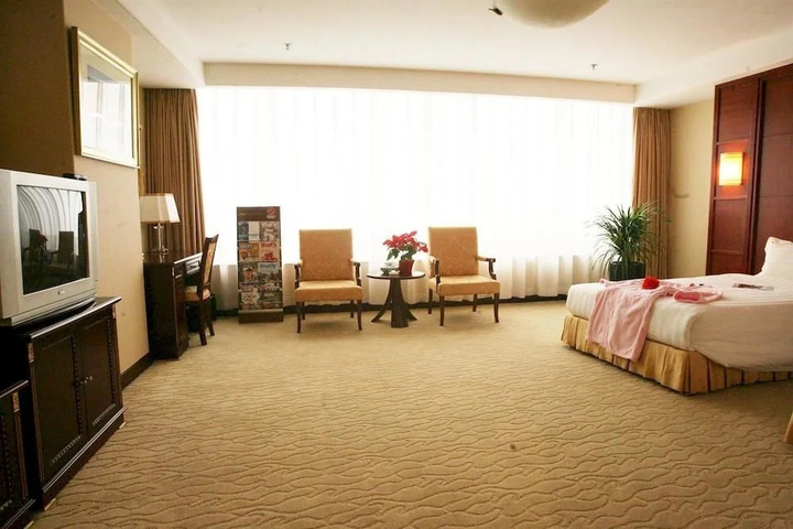 Room 3 of 22