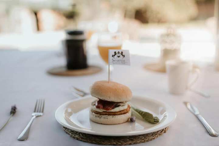 Dining 134 of 276