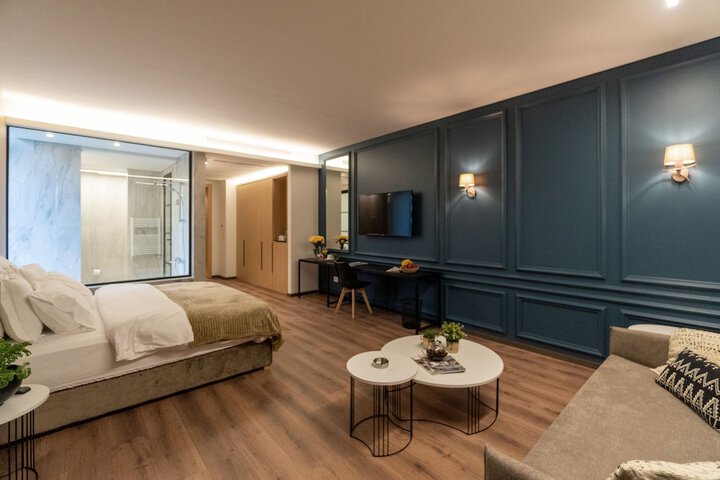 Room 14 of 49