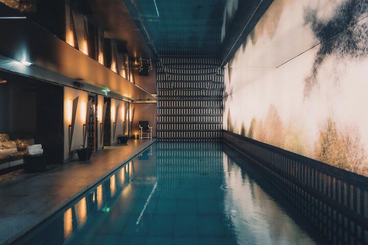 Pool 41 of 60