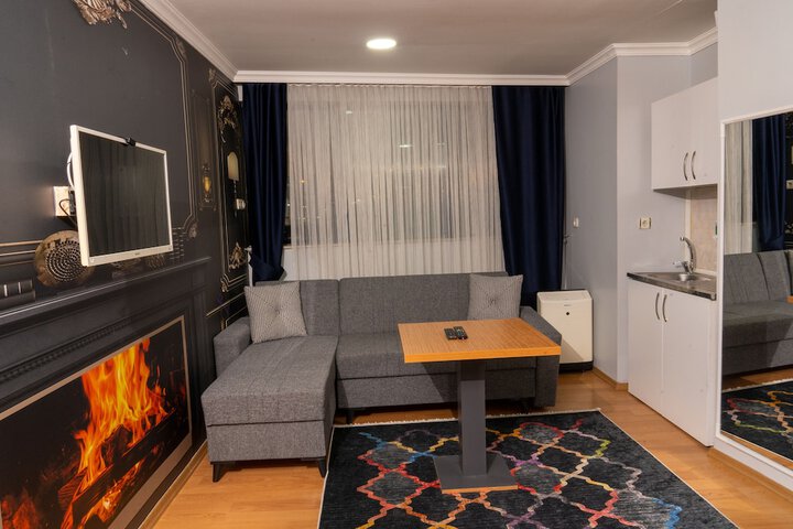 Room 7 of 52