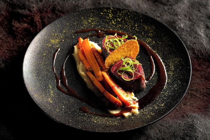 Dining 52 of 64