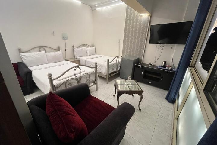 Room 53 of 114