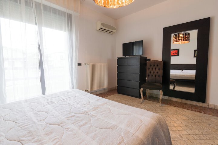 Room 25 of 112