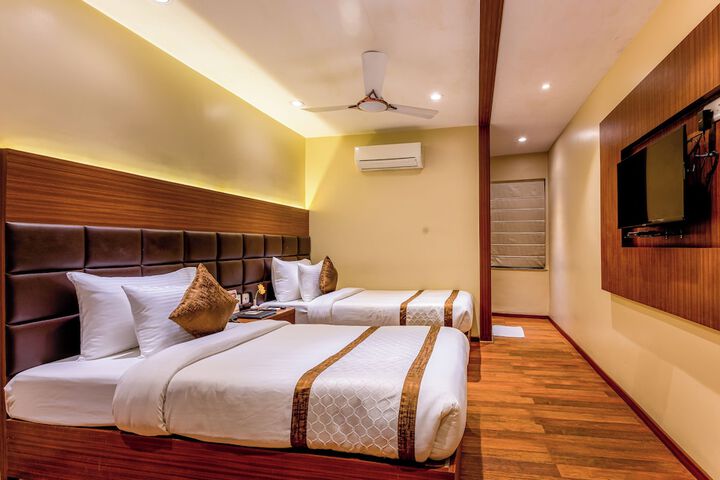 Room 28 of 161