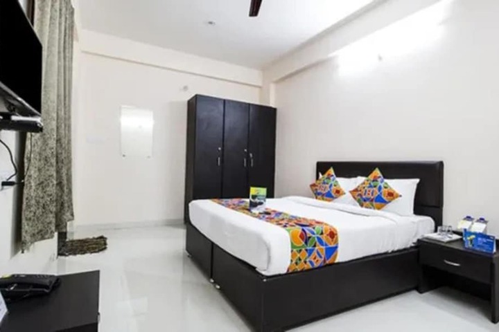 Room 9 of 22