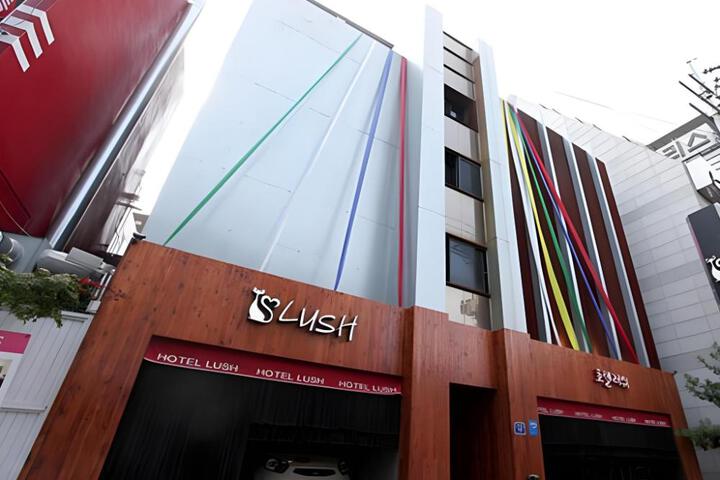 Hotel Lush