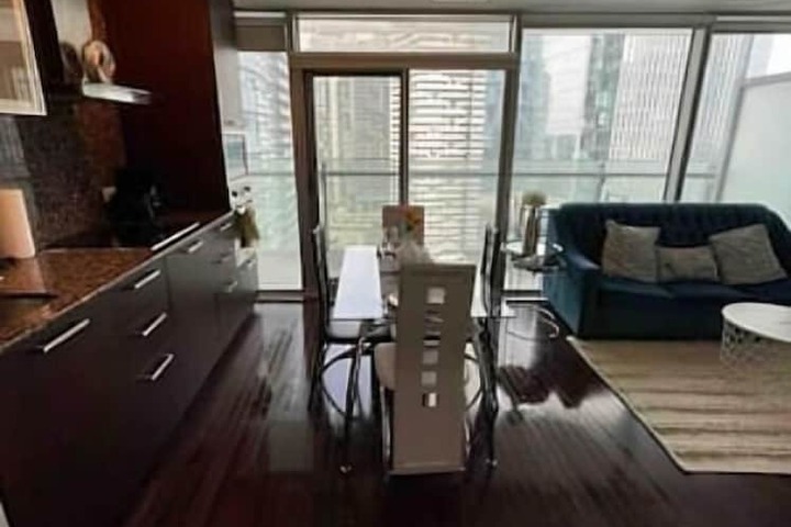 Room 114 of 273