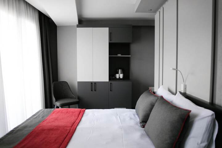 Room 11 of 85