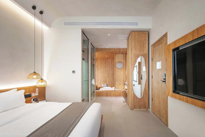 Room 11 of 62