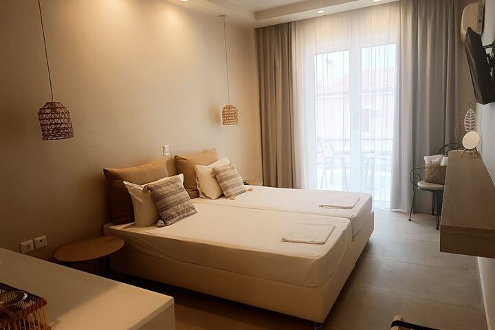 Room 12 of 70