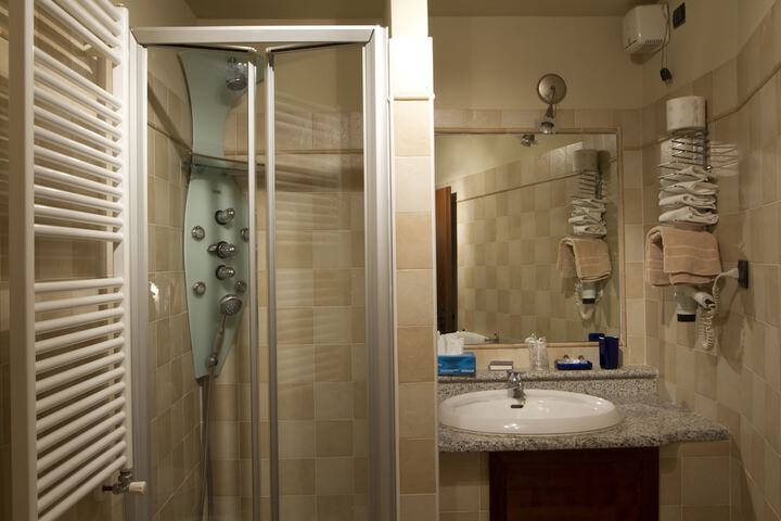 Room 20 of 55