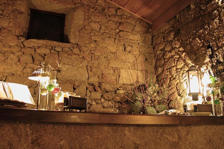 Lounge 21 of 41