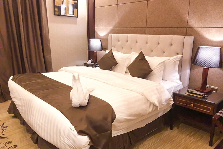 Room 27 of 44