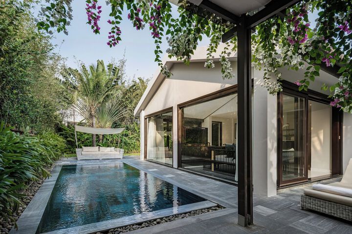 Pools & Facilities
