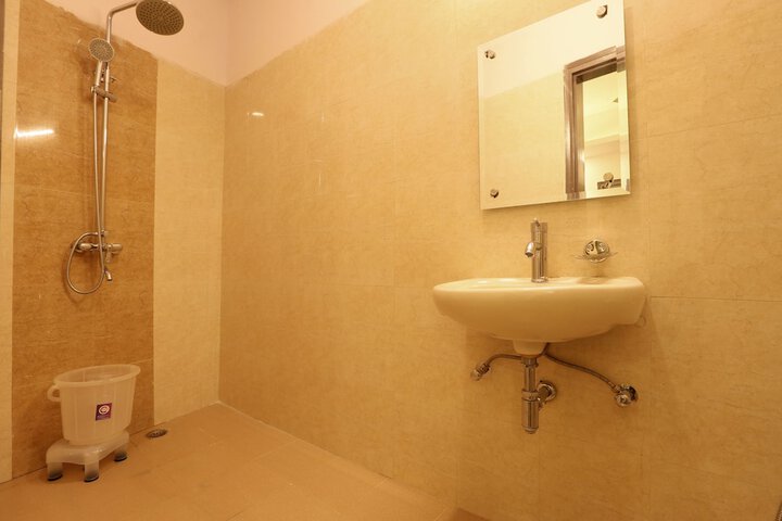 Room 17 of 22