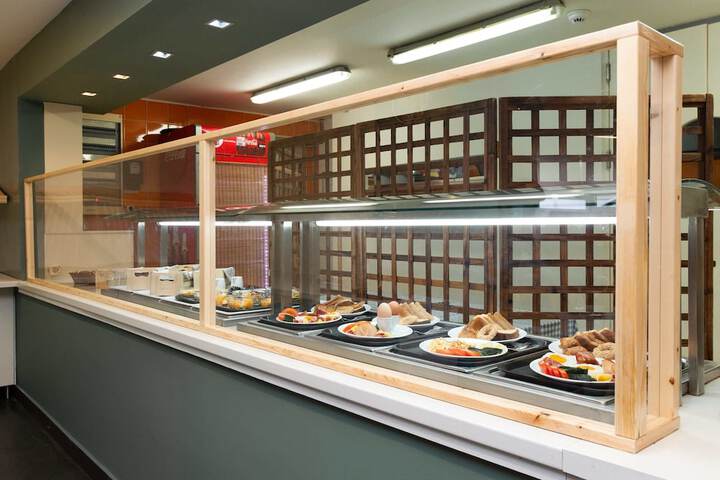 Dining 84 of 91