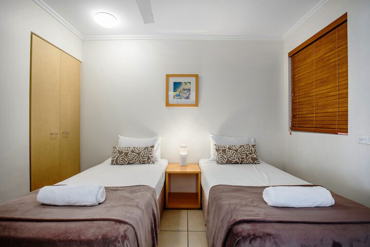 Room 6 of 191