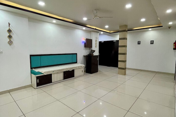 Room 14 of 53