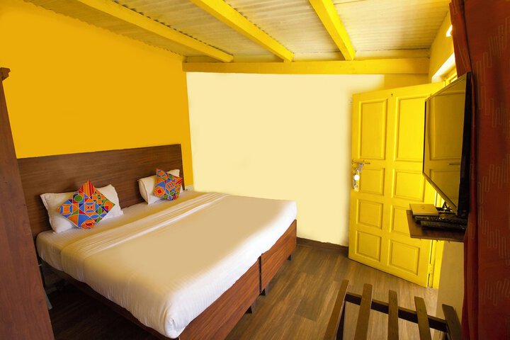 Room 3 of 9
