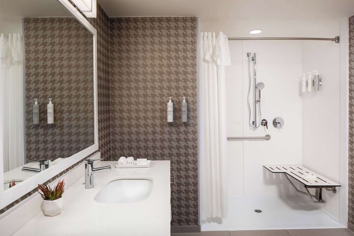 Bathroom shower