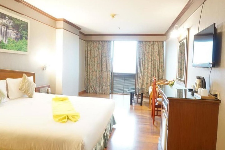 Room 7 of 41