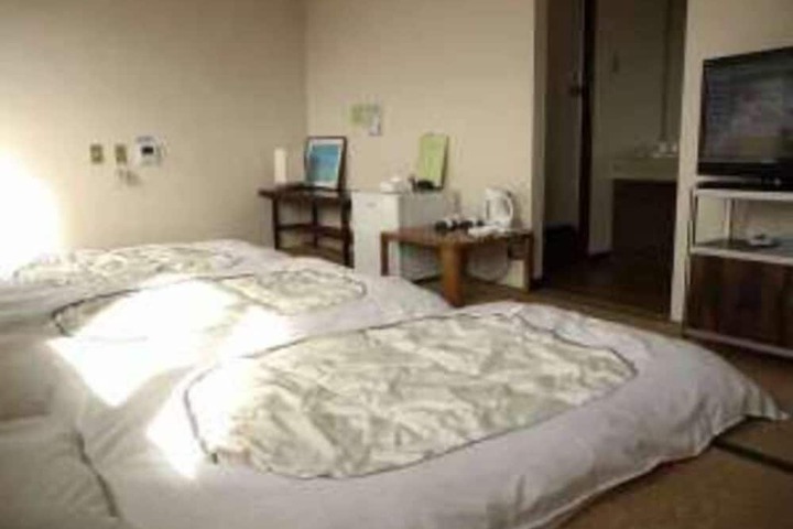 Room 20 of 33