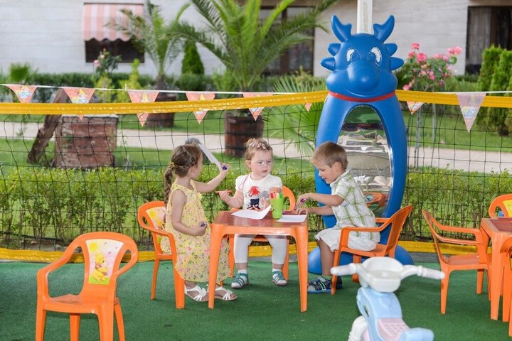 Childrens Activities 32 of 34