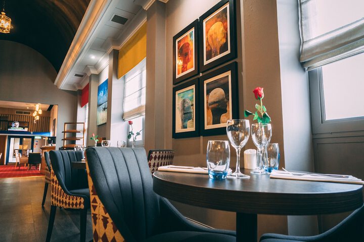 Dining 78 of 108