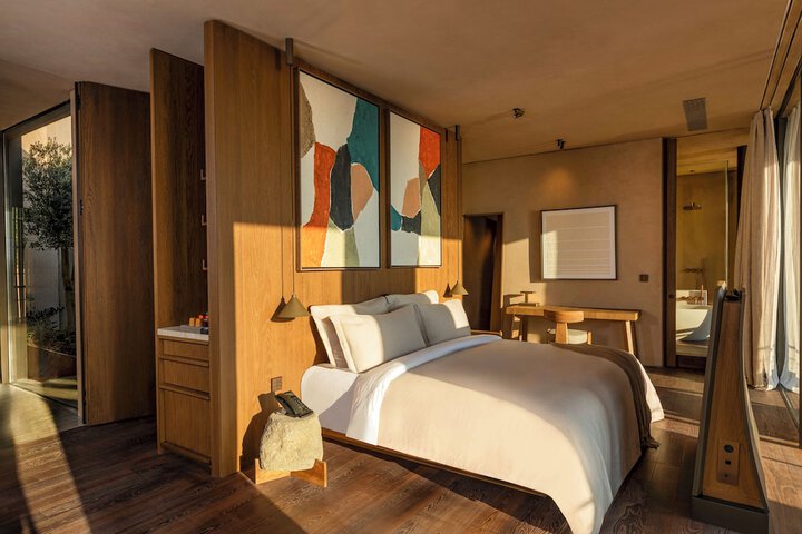 Room 52 of 429
