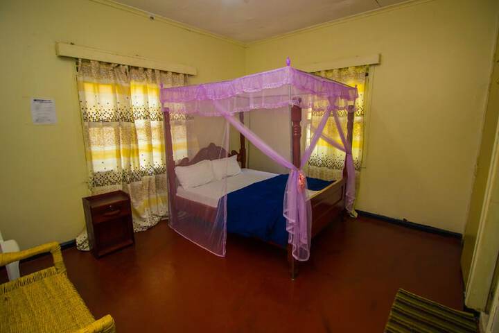 Room 14 of 17
