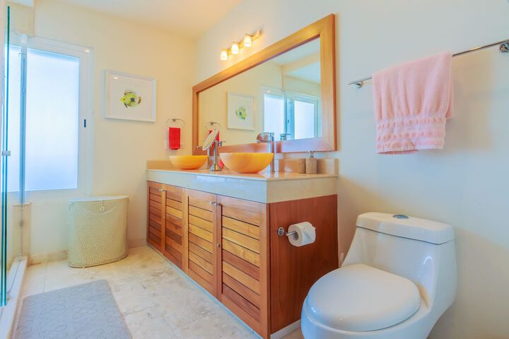 Room 20 of 23