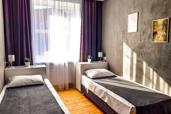 Room 5 of 40