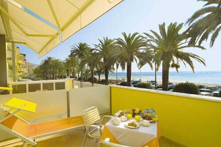 Terrace/Patio 10 of 43