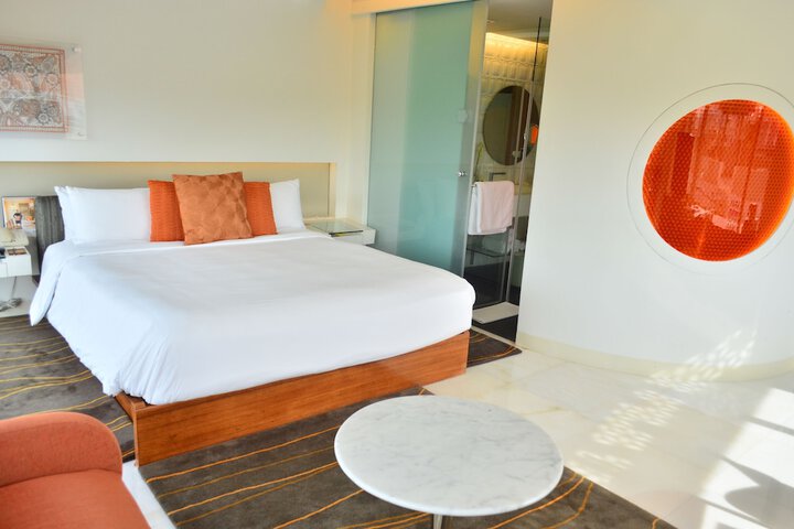 Room 16 of 73
