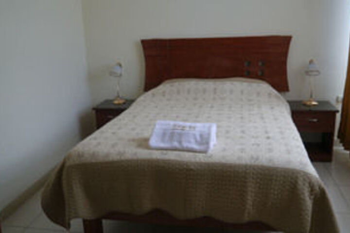 Room 14 of 32