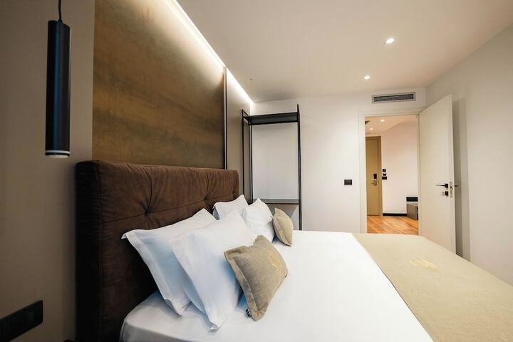 Room 51 of 124
