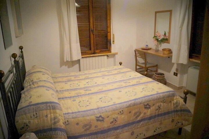 Room 7 of 53