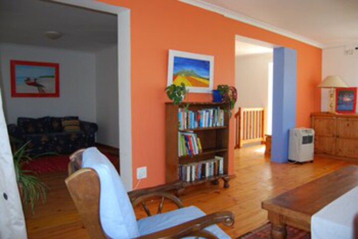 Room 6 of 19