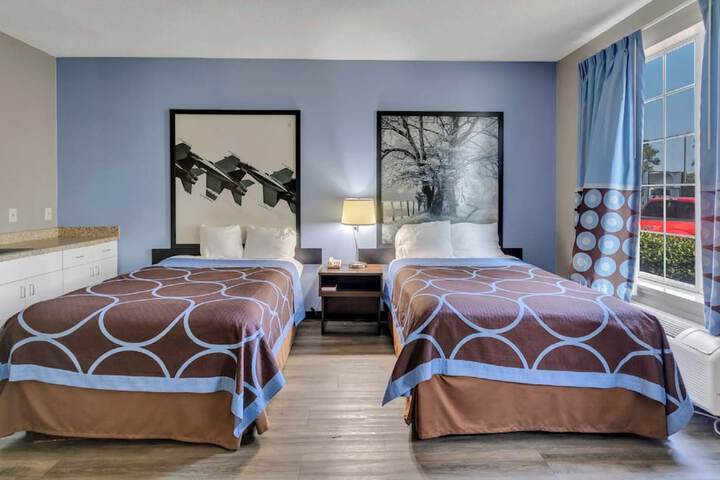 2 Double Beds (6 of 21)