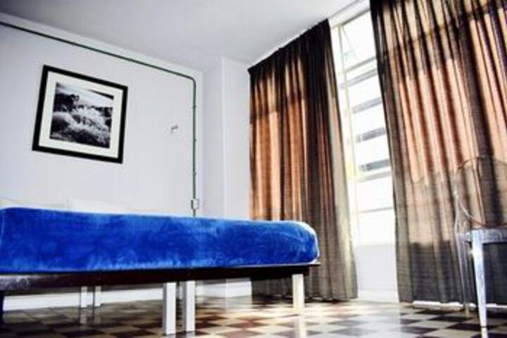 Room 13 of 17