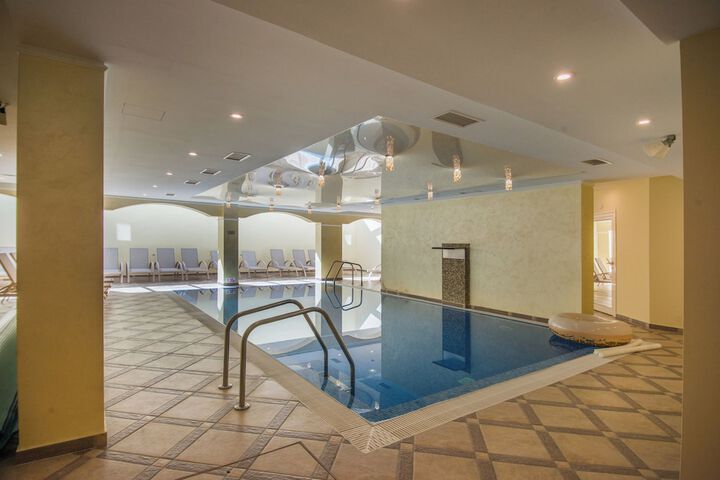 Pool 23 of 46