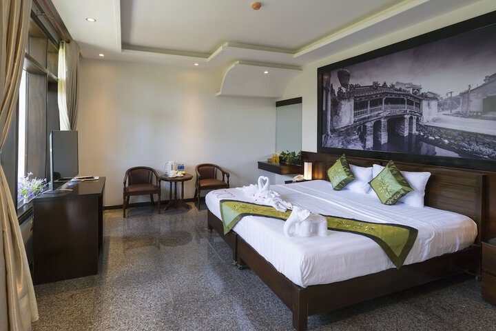 Room 5 of 27